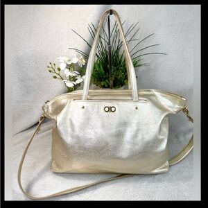 ✨Authentic Ferragamo Metallic Gold Leather 2-Way Tote